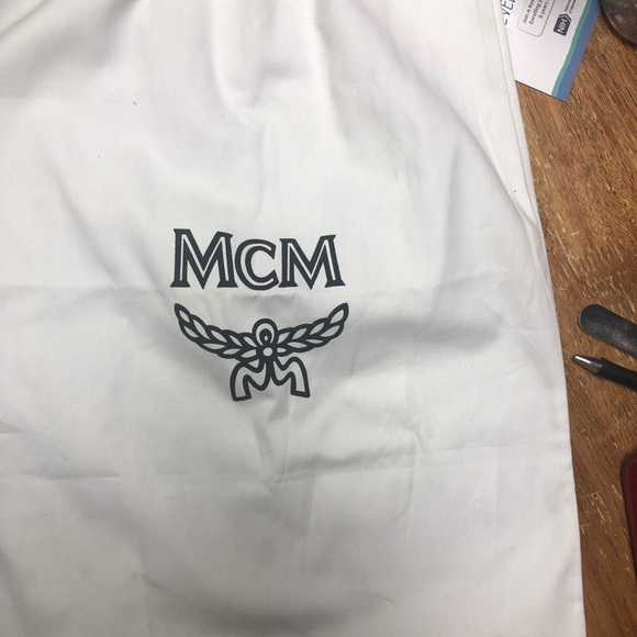 New MCM Mens Designer slippers with Dust Bag - Picture 3 of 3